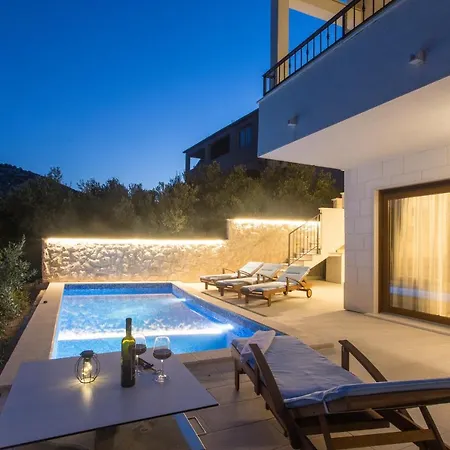 Villa Maestral Vinisce Exterior photo
