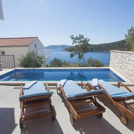 Villa Maestral Vinisce Exterior photo