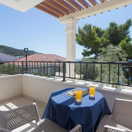 Villa Maestral Vinisce Exterior photo