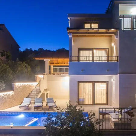 Villa Maestral Vinisce Exterior photo