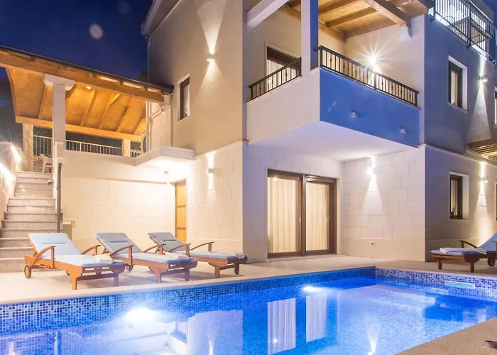 Villa Maestral