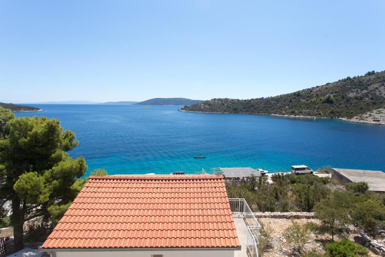 Maestral Villa Vinisce